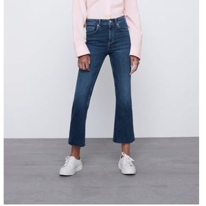 Zara Mid Rise Cropped Flare Jeans